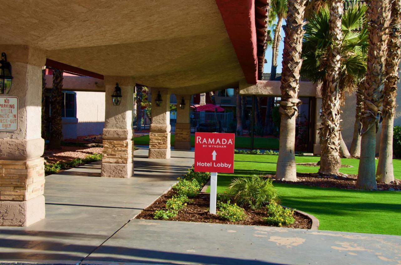 Ramada By Wyndham Yuma Motel Exterior foto